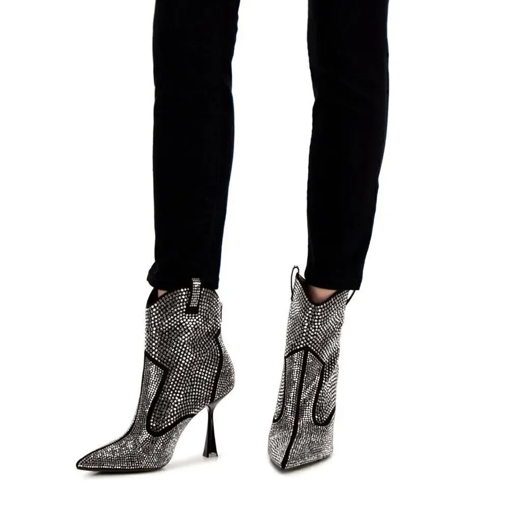 INC International Concepts® blends inspired tailoring with sparkling rhinestone